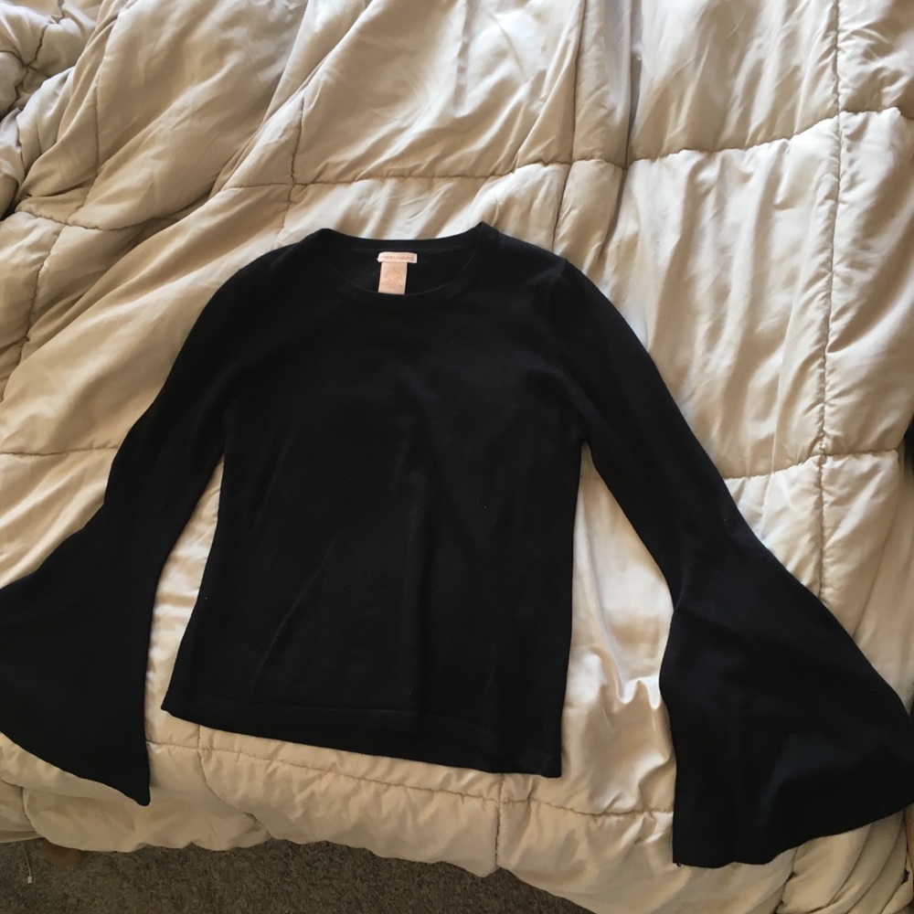 Black bell sleeved sweater